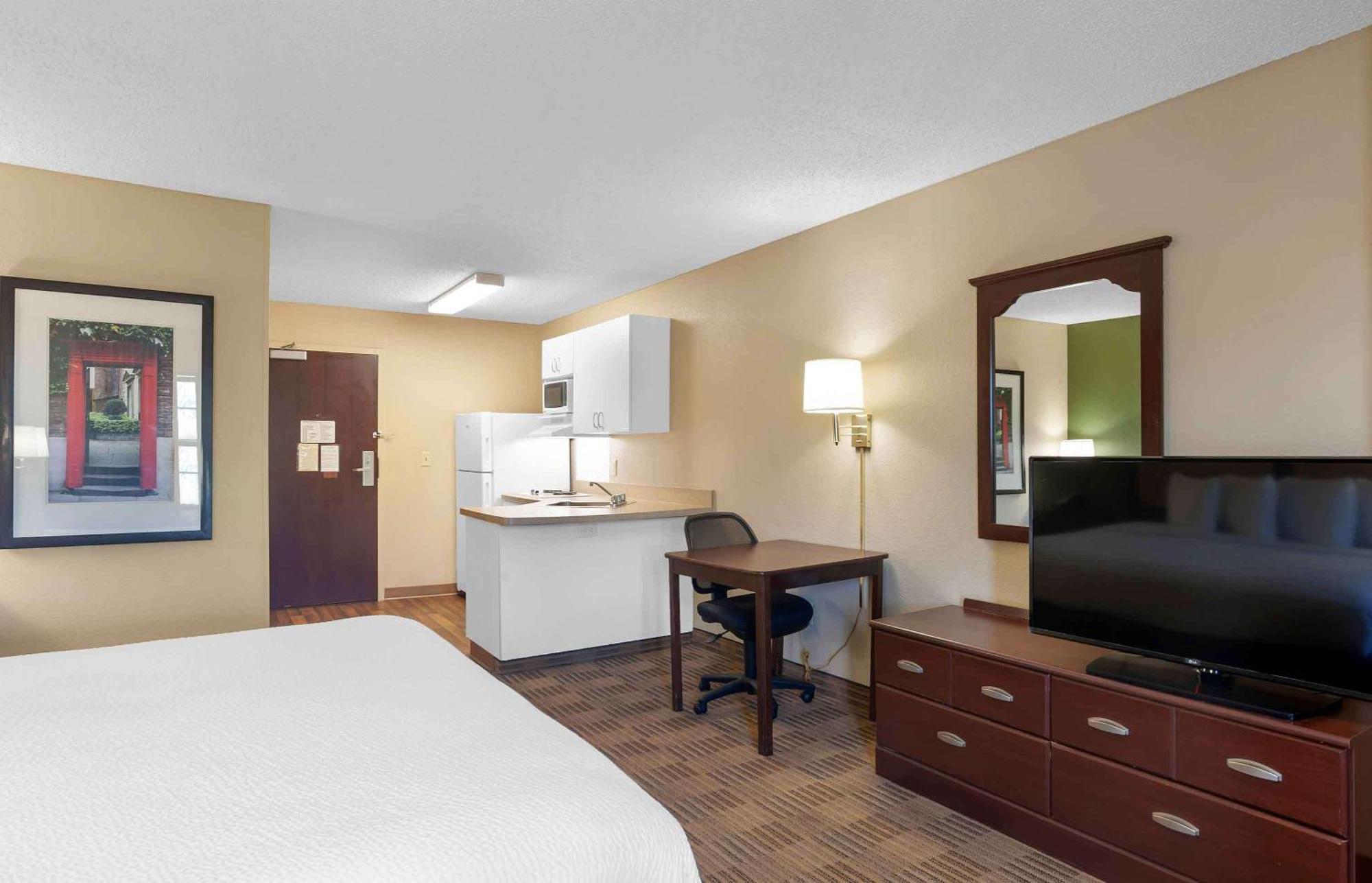 Extended Stay America Suites - Savannah - Midtown Exterior photo