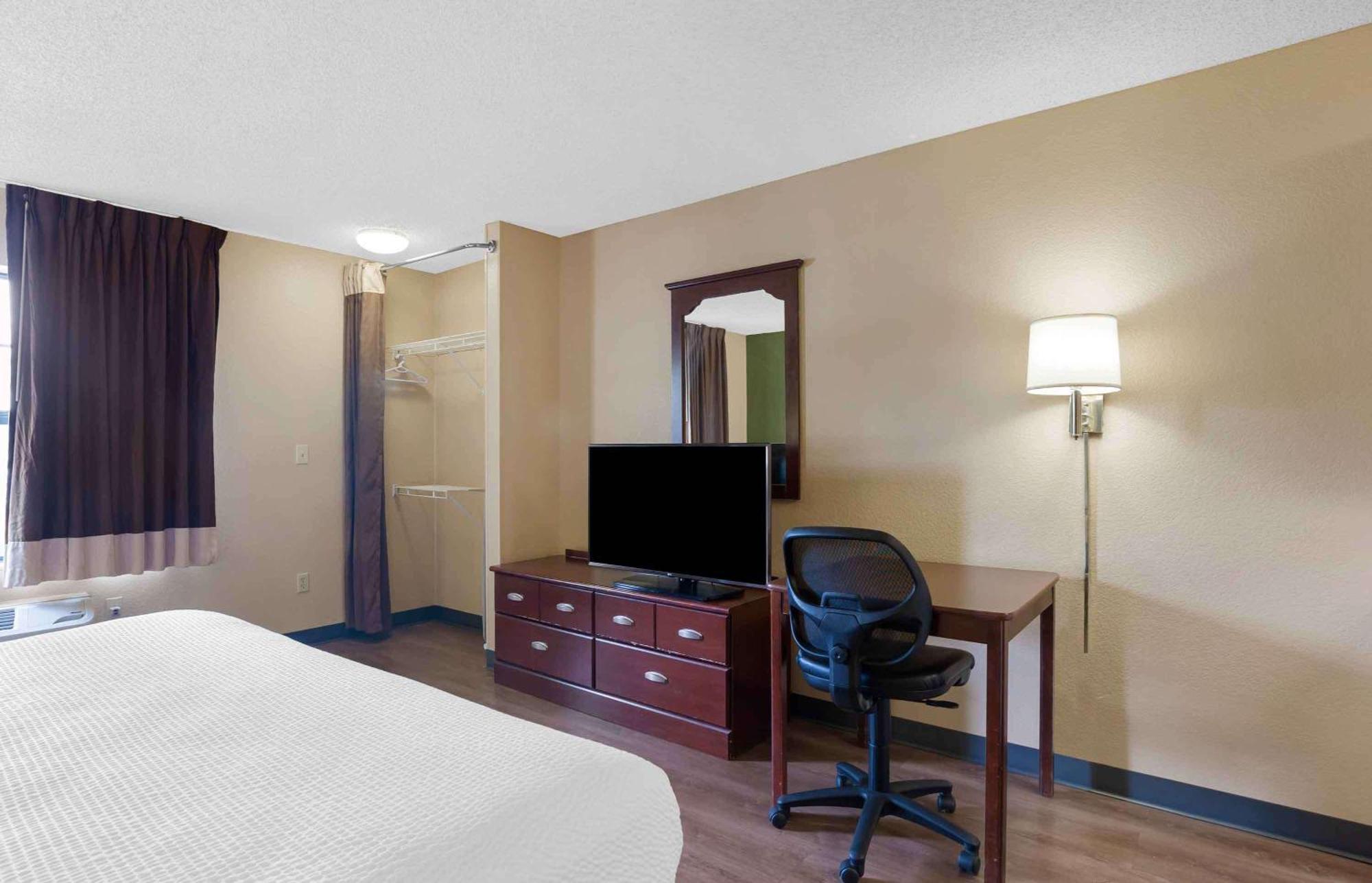 Extended Stay America Suites - Savannah - Midtown Exterior photo