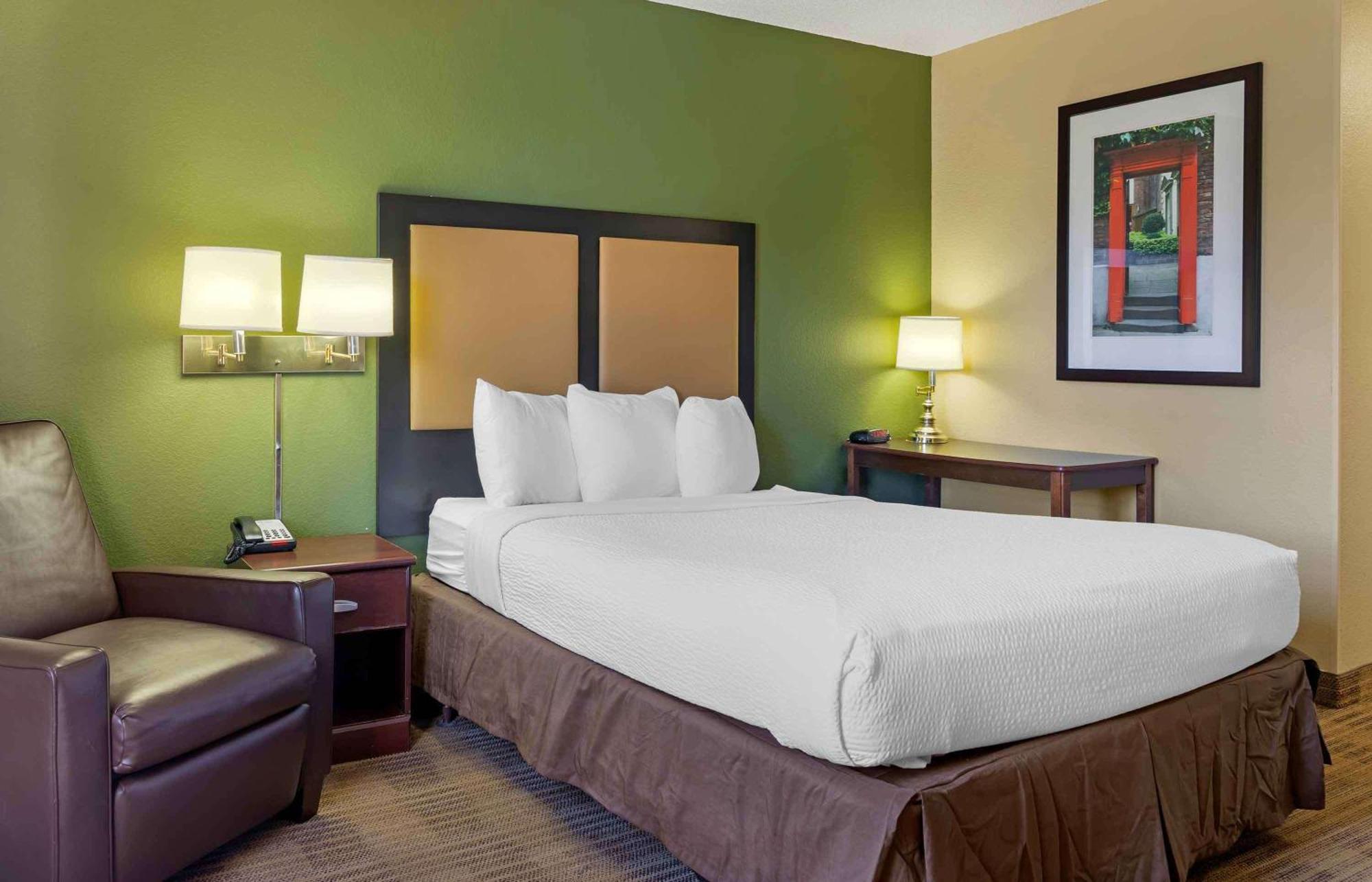 Extended Stay America Suites - Savannah - Midtown Exterior photo