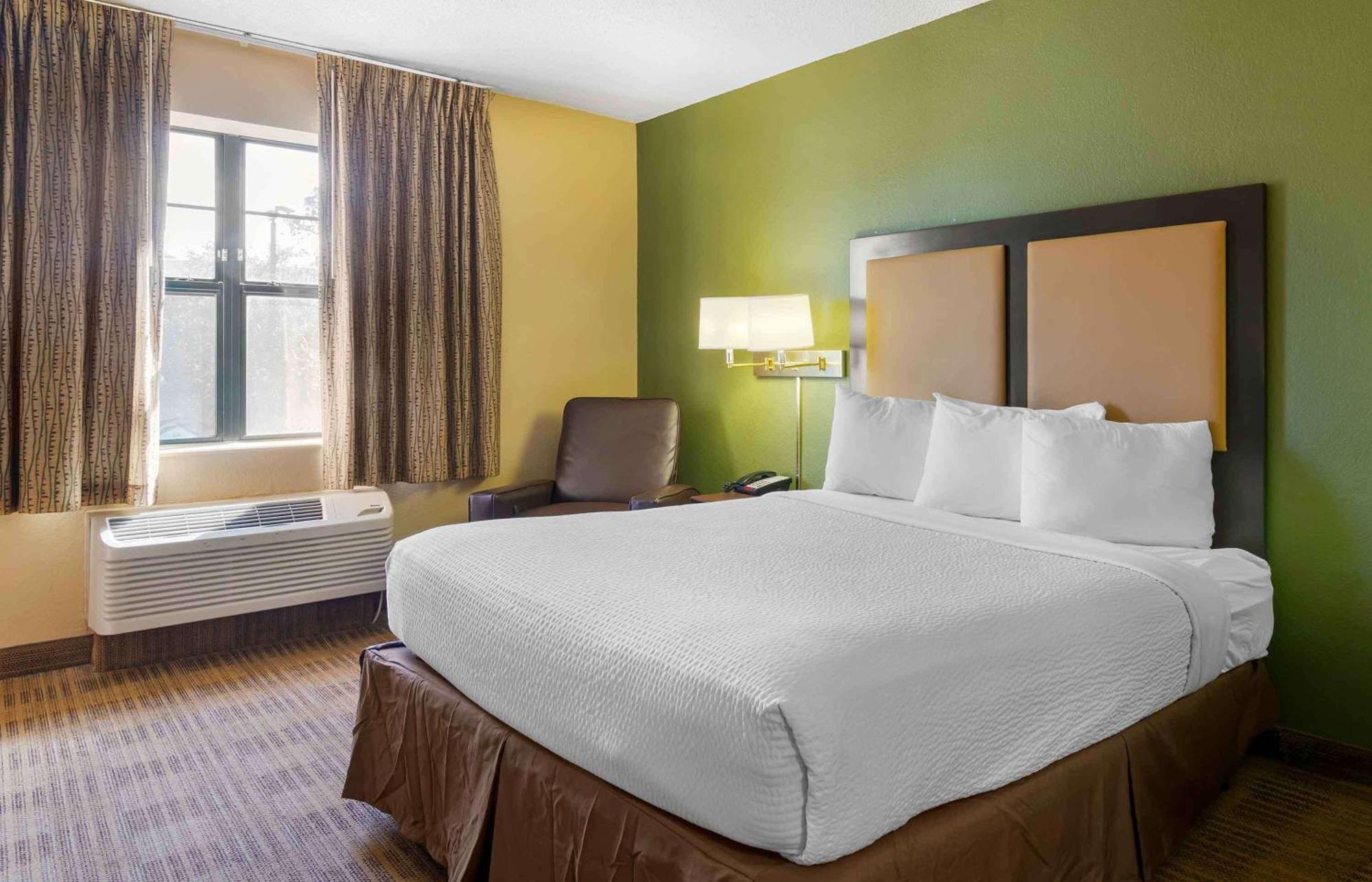 Extended Stay America Suites - Savannah - Midtown Exterior photo