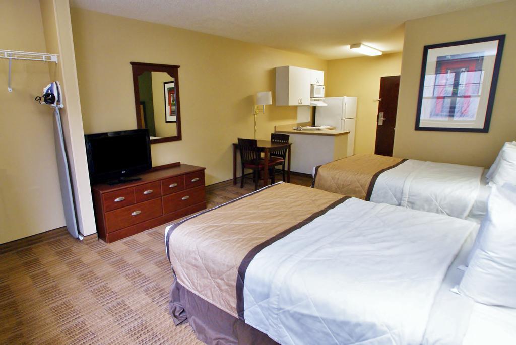 Extended Stay America Suites - Savannah - Midtown Exterior photo