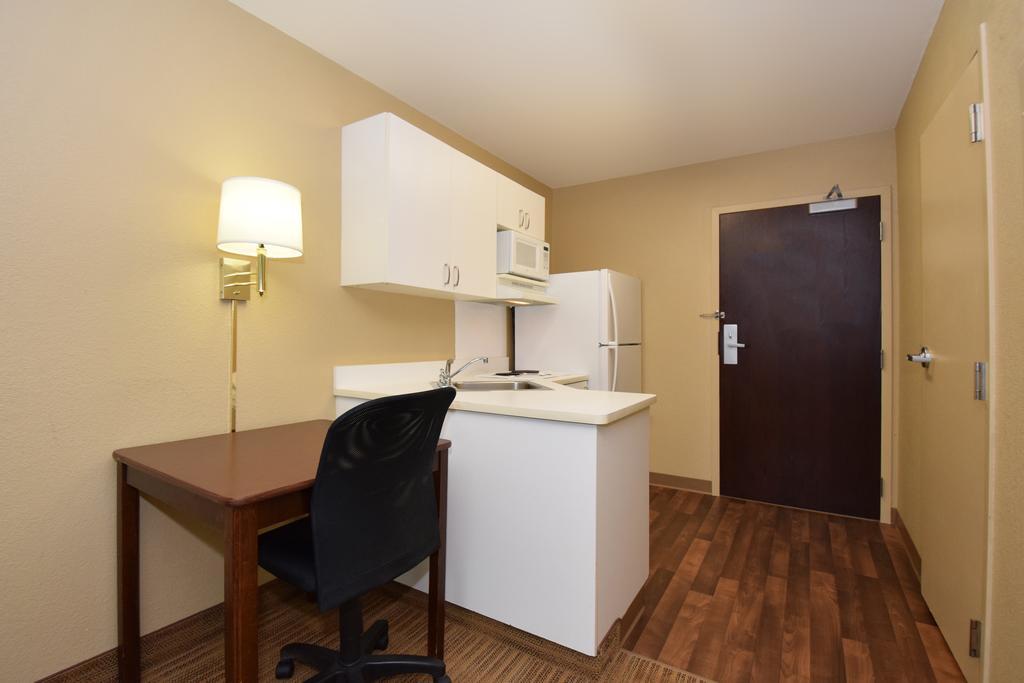 Extended Stay America Suites - Savannah - Midtown Exterior photo