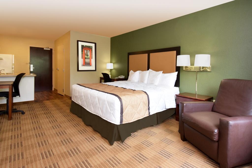 Extended Stay America Suites - Savannah - Midtown Exterior photo
